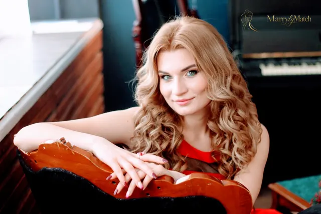 Iolana, 28