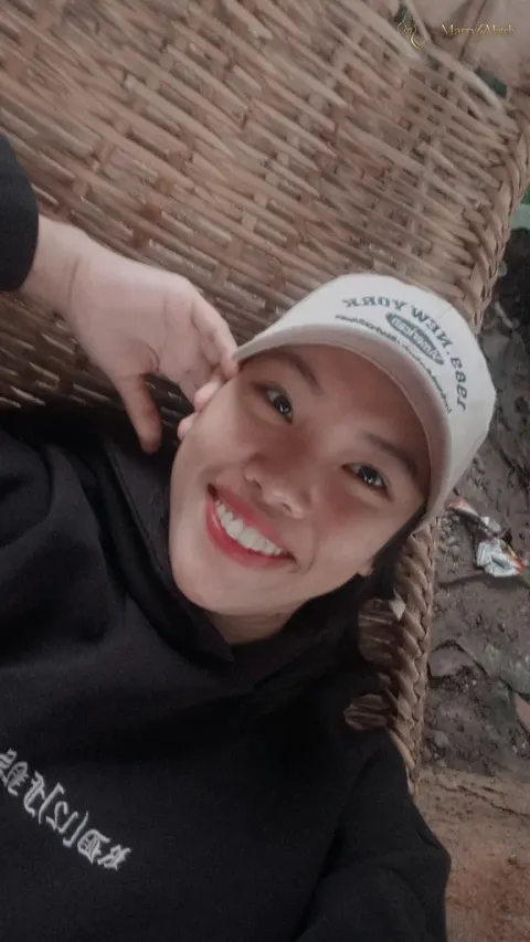 Another photo of Shella
