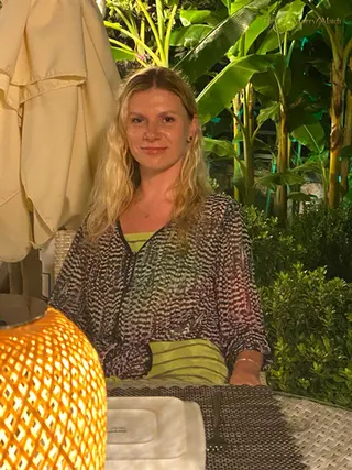 SVETLANA, 43