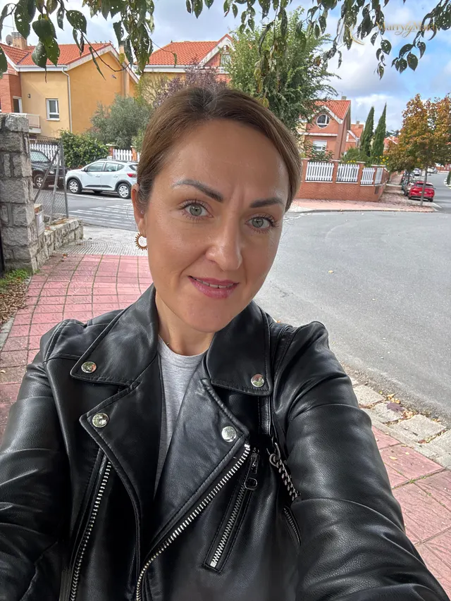 Another photo of Renata