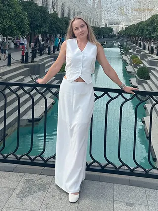 Another photo of YULIYA