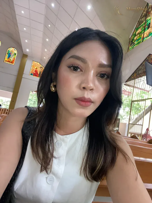 Another photo of Valerie