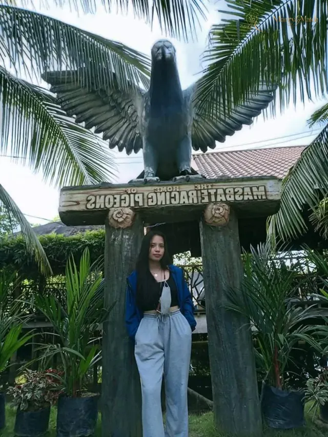 Another photo of Allysa