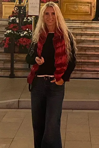 Another photo of OKSANA