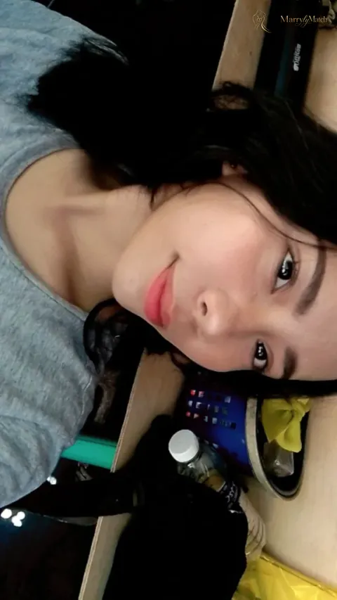 Gwen, 19