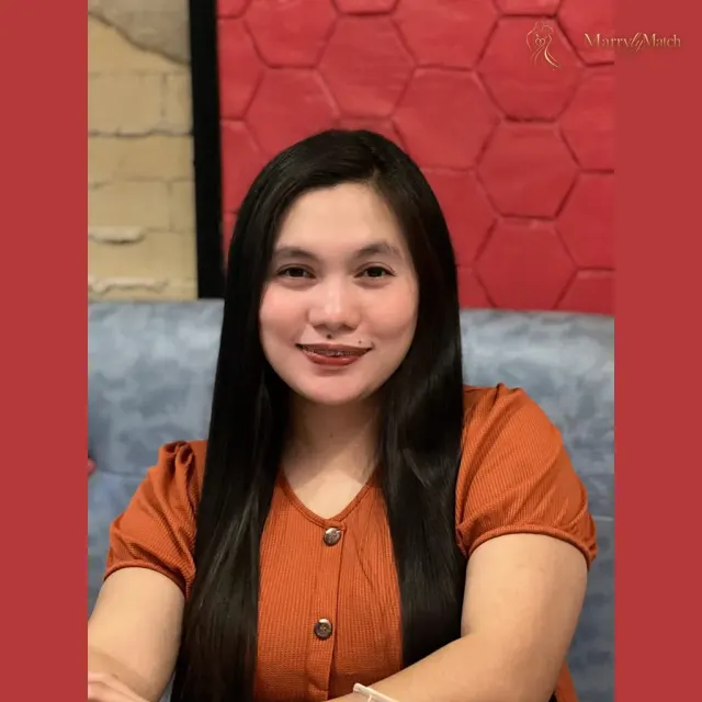 Another photo of Jemelyn
