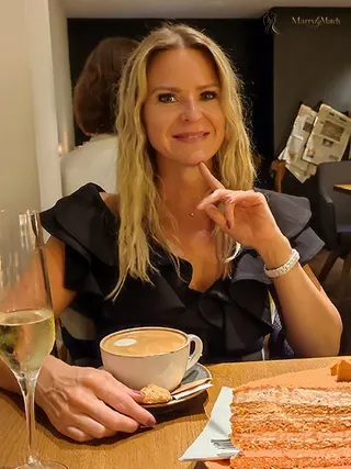 ALIONA, 42