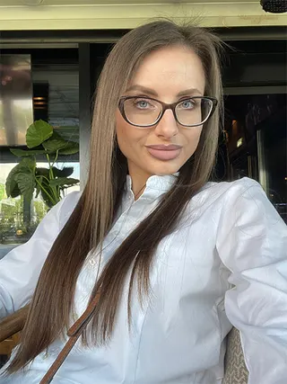 Another photo of ALINA