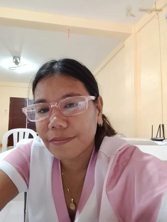Sofia marie, 39