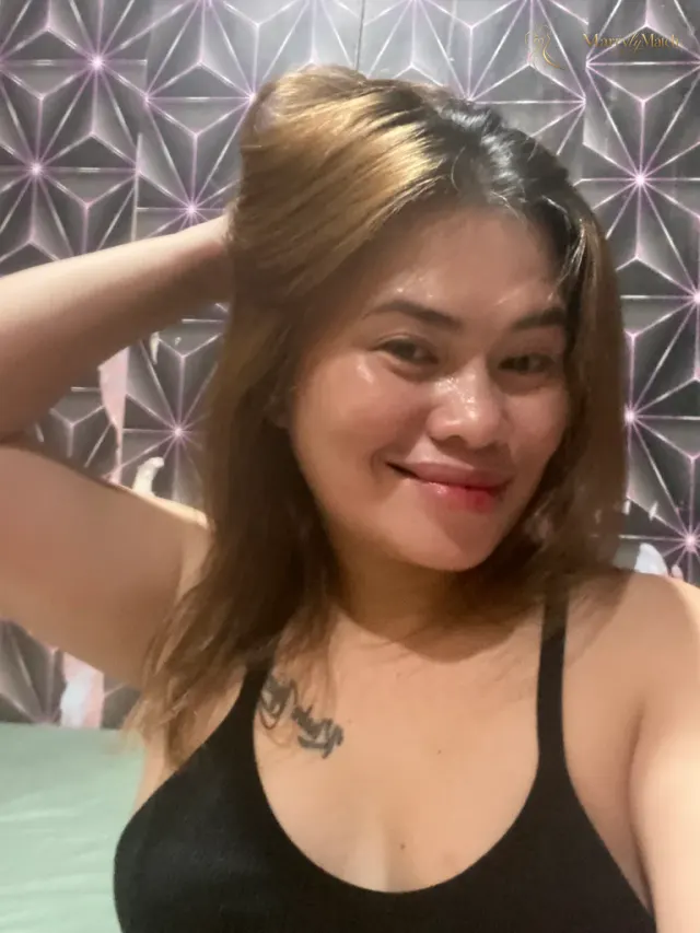 Marylyn, 39