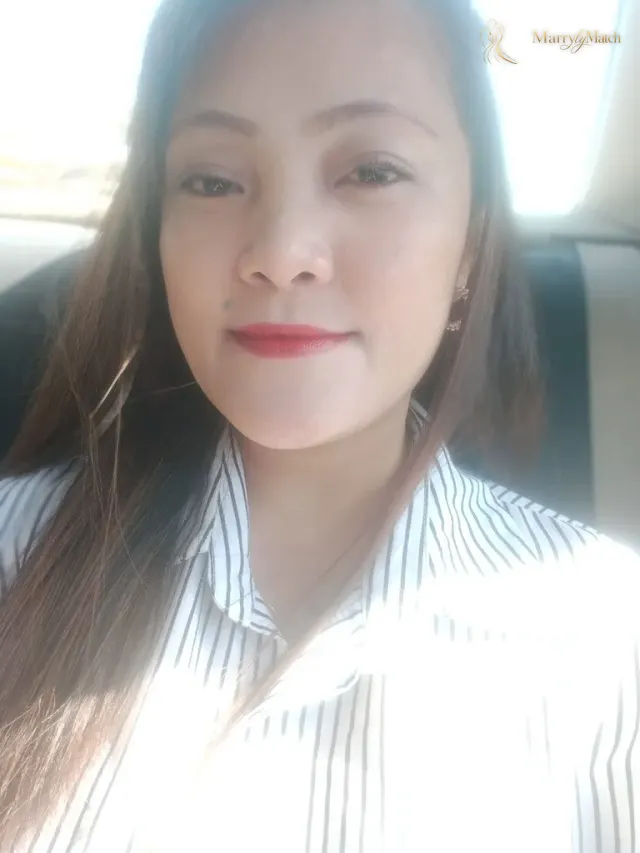 Evangelyn, 42