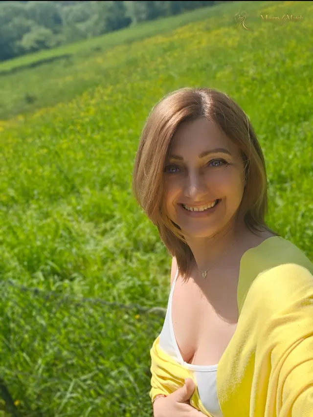 Iryna, 57