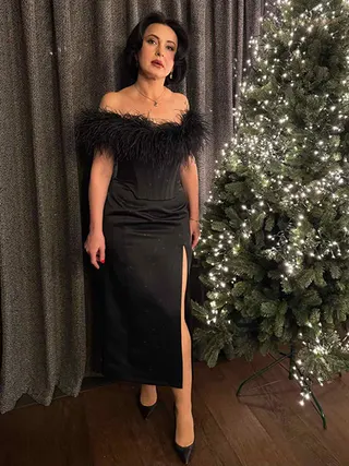 Another photo of VALENTINA