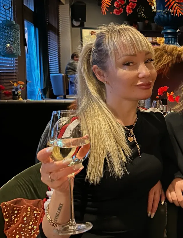 Olga, 44