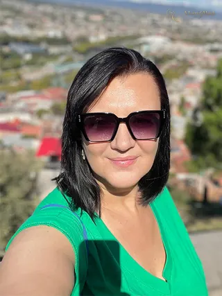 Another photo of SVETLANA