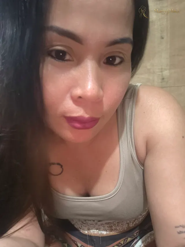 Another photo of sheila marie
