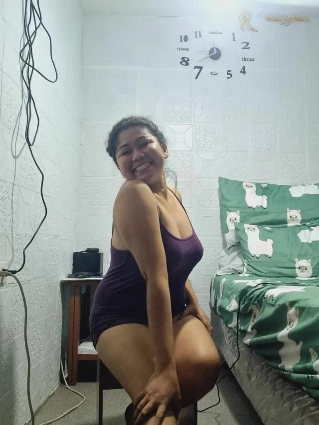 joann, 36