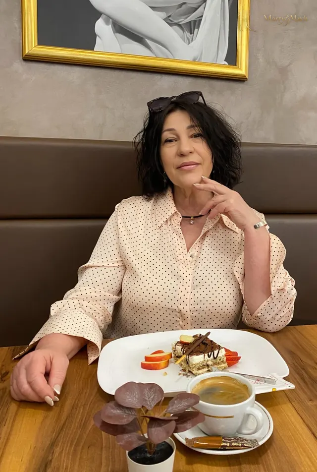 Iryna, 61