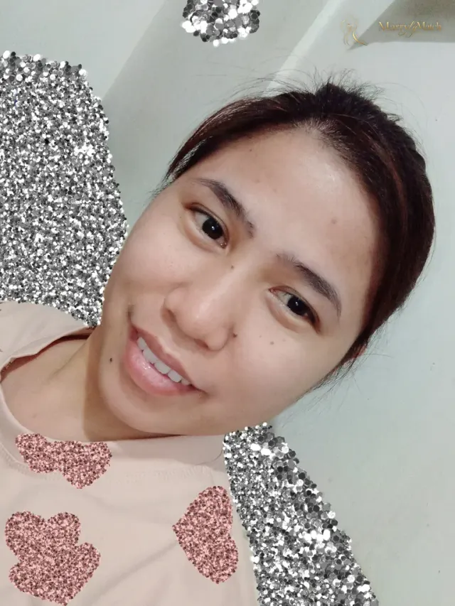 Leigh, 39
