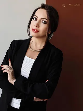 NATALYA, 41