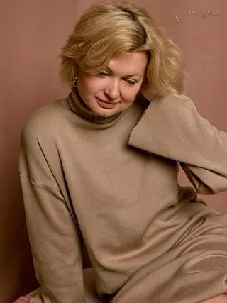 Another photo of LYUDMILA
