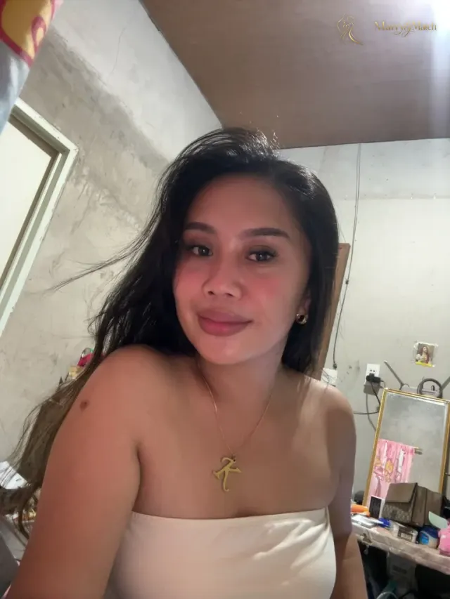 Kacey, 33