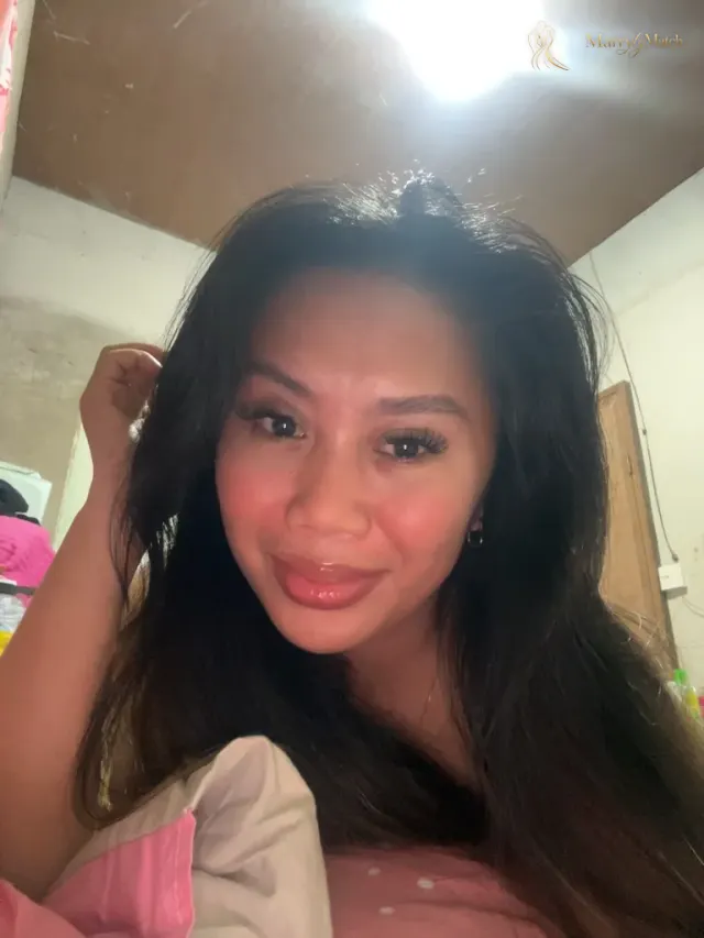 Another photo of Kacey