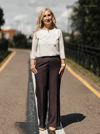 Another photo of LARISA