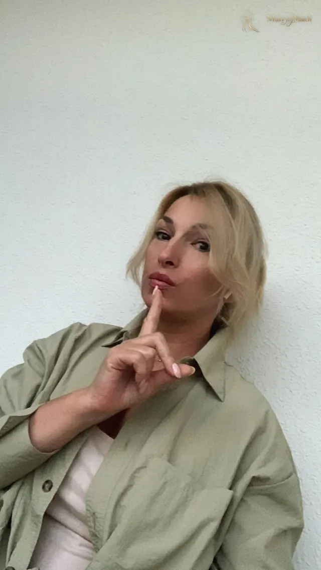 Another photo of Elena
