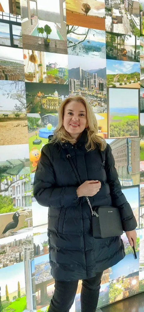 Another photo of Zhanna