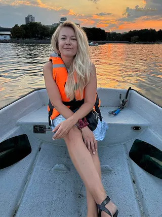 Another photo of YULIYA