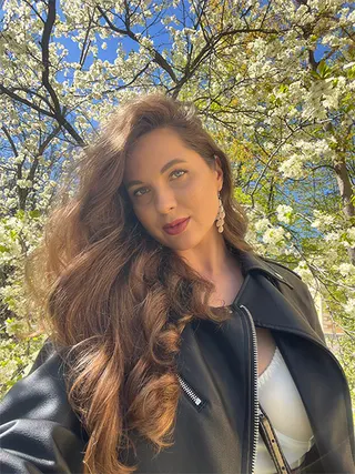 YULIYA, 34