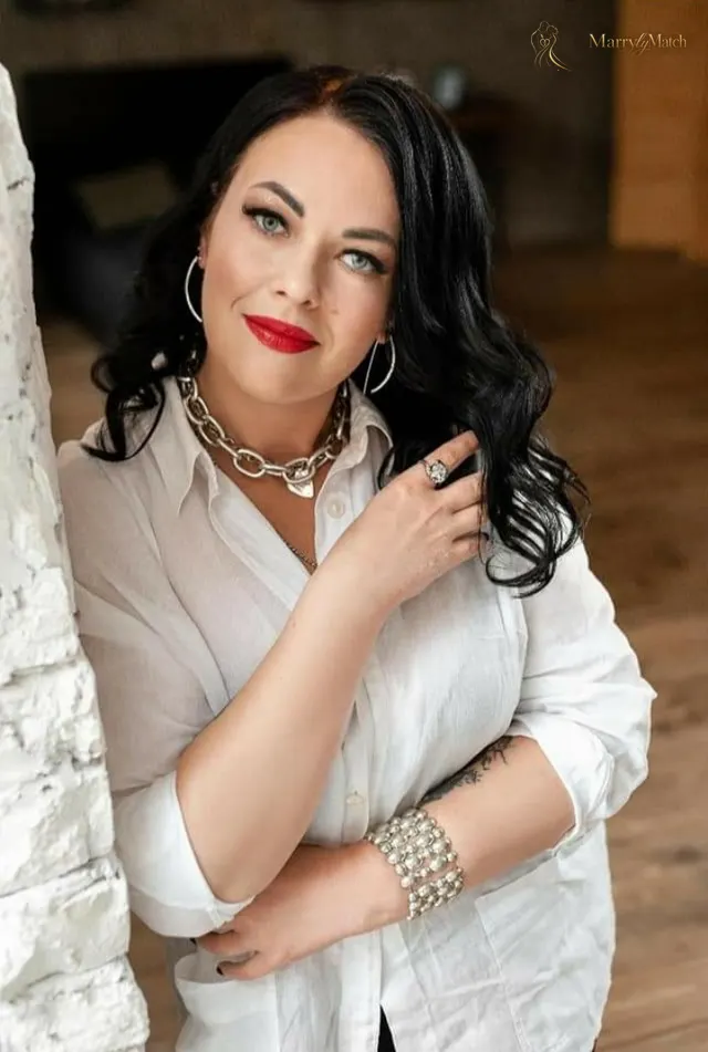 Viktoria, 45