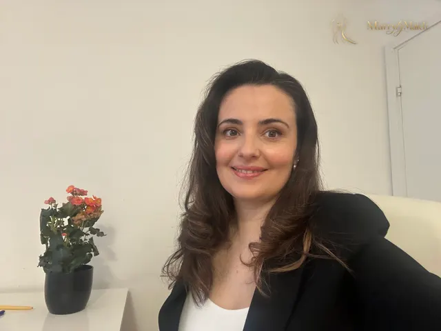 Mariya, 43