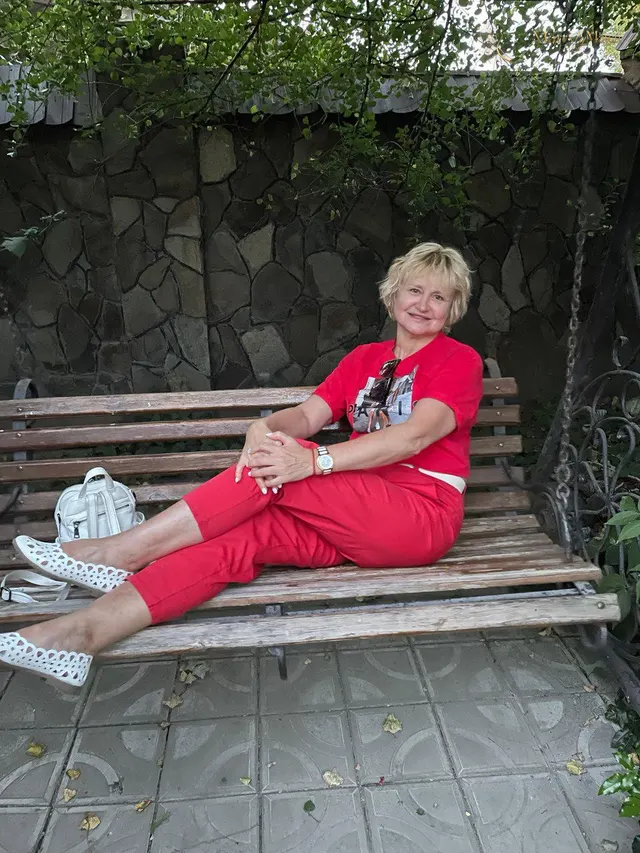 Larysa, 55