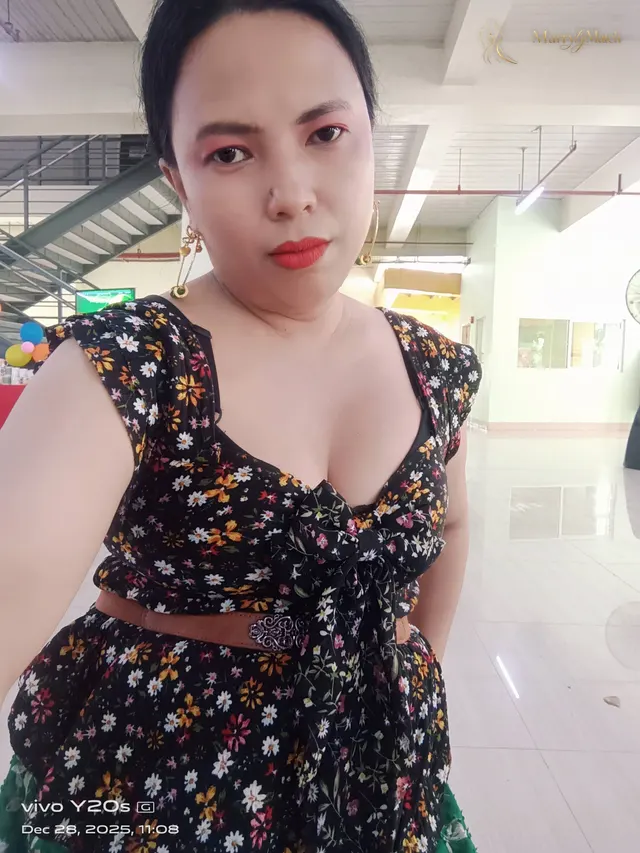 Another photo of Ginalyn
