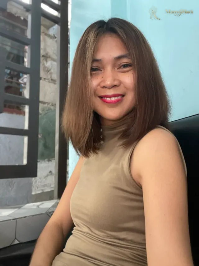 Another photo of Joyce