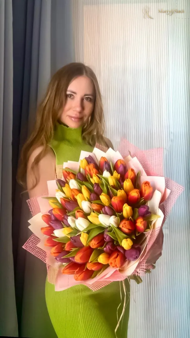 Maryna, 42