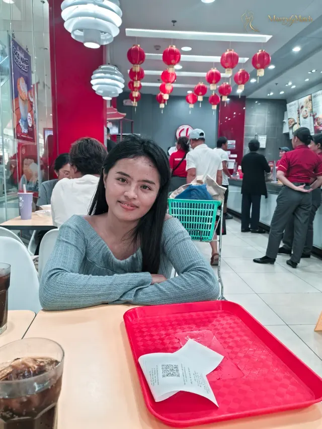 alyza care, 21