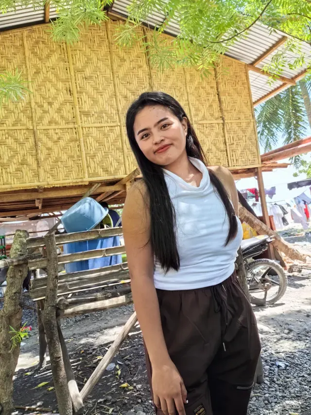 Another photo of alyza care