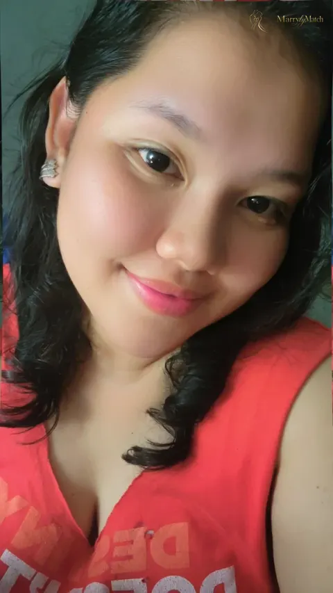 Nia, 29