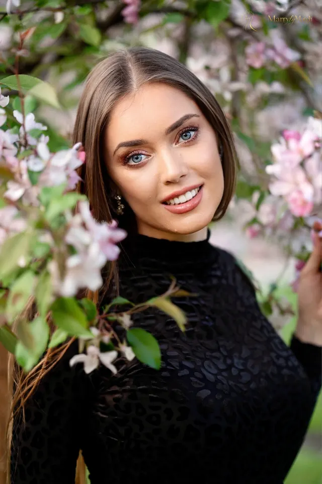Another photo of Khrystyna