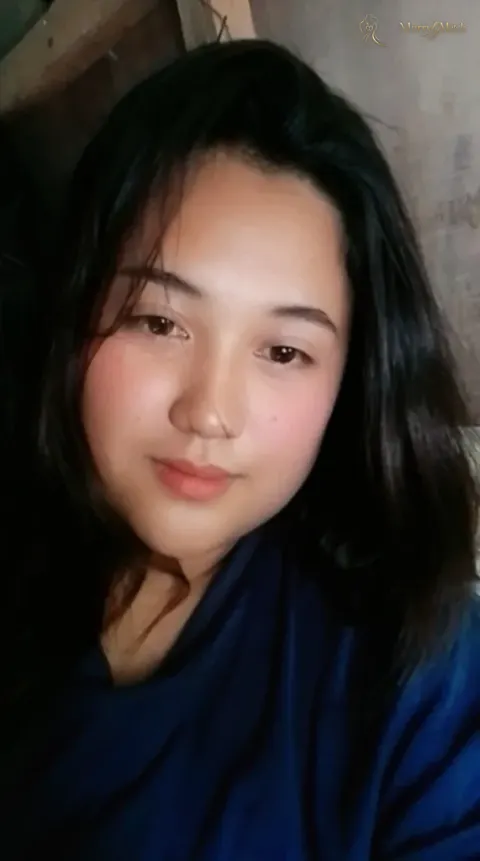 Jess, 22