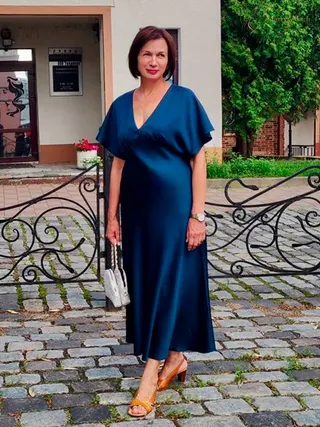 ANZHELIKA, 57
