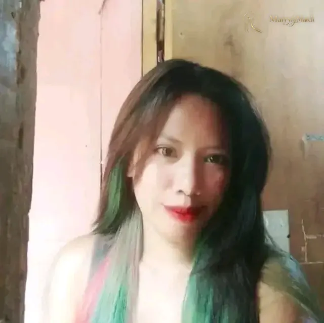 Jean, 28