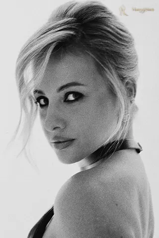 ANASTASIYA, 38