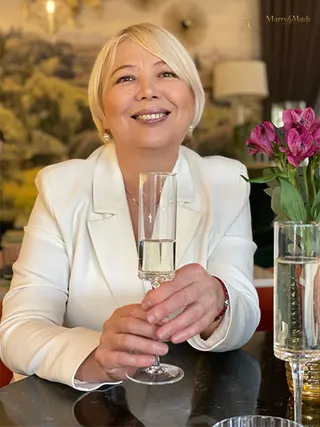 SVETLANA, 59