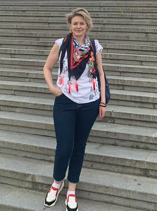 Another photo of LARISA