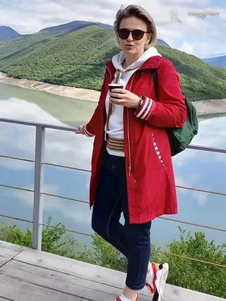 Another photo of LARISA