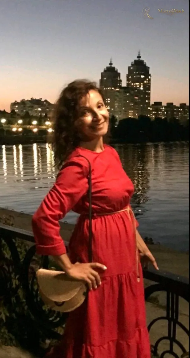 Ella, 53
